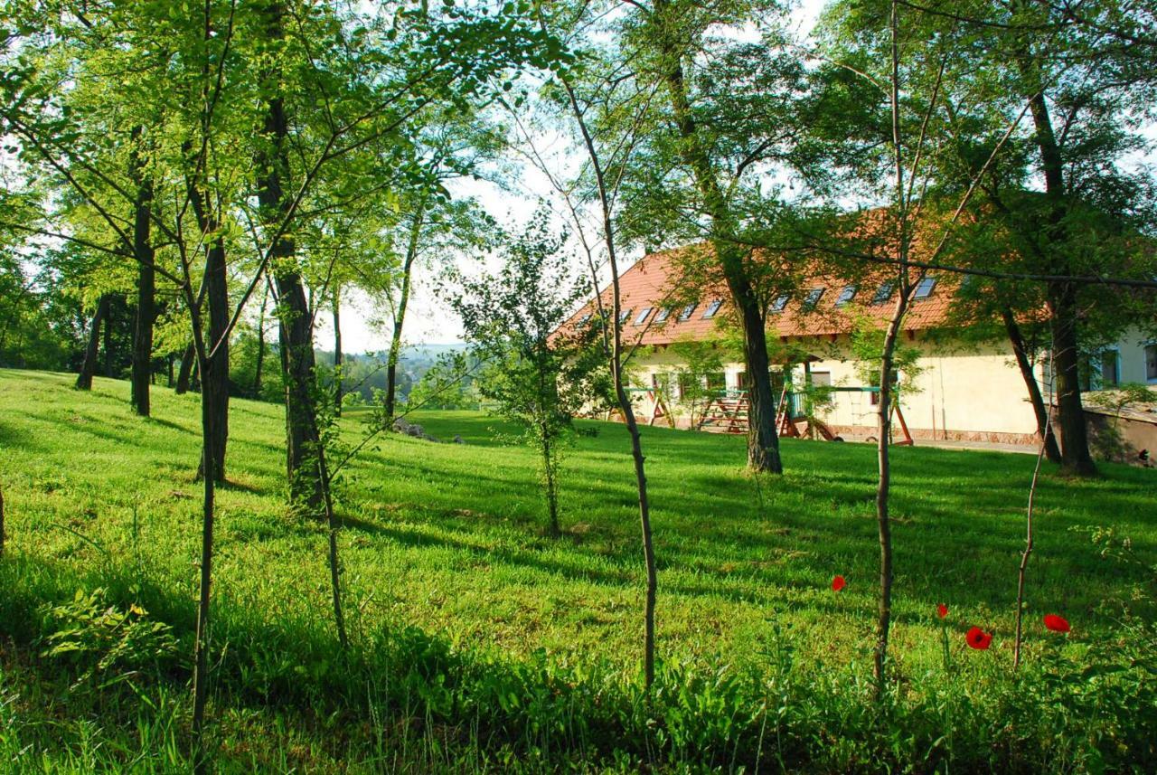 Bekesseg Szigete, Klasszik Apartman Sur Exterior foto